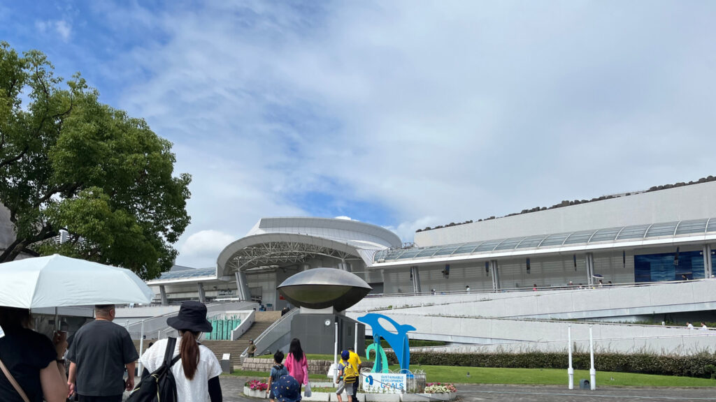 名古屋港水族館入口の写真